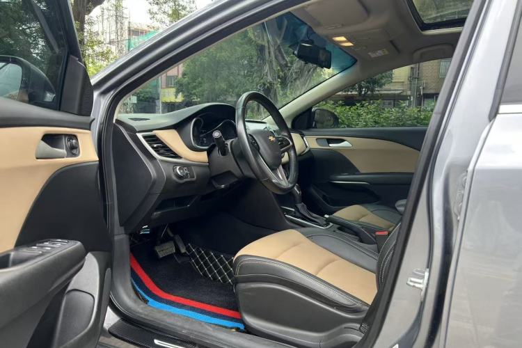 Used Chevrolet Monza 2022 320 Automatic Enjoyment Sunroof Version Interior 1