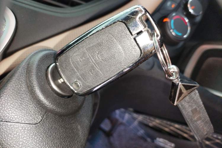 Used Chevrolet Monza 2022 320 Automatic Enjoyment Sunroof Version Interior 1