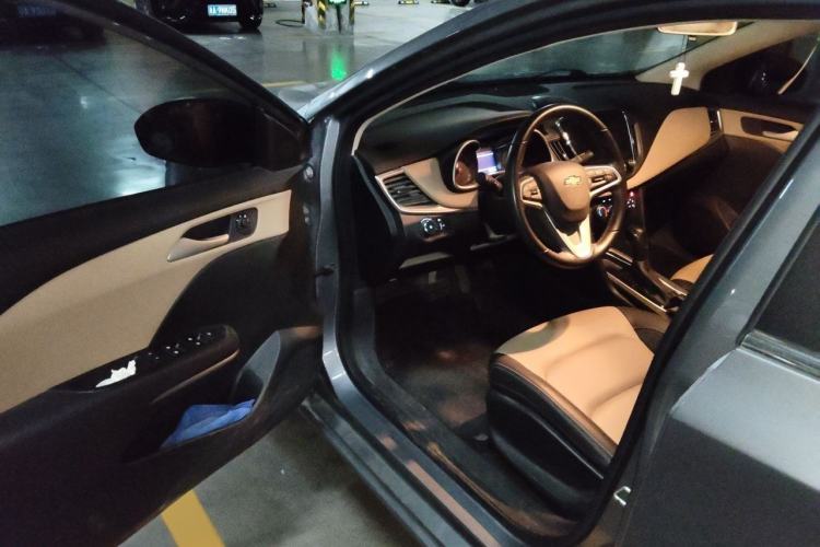 Used Chevrolet Monza 2022 320 Automatic Enjoyment Edition Interior 3