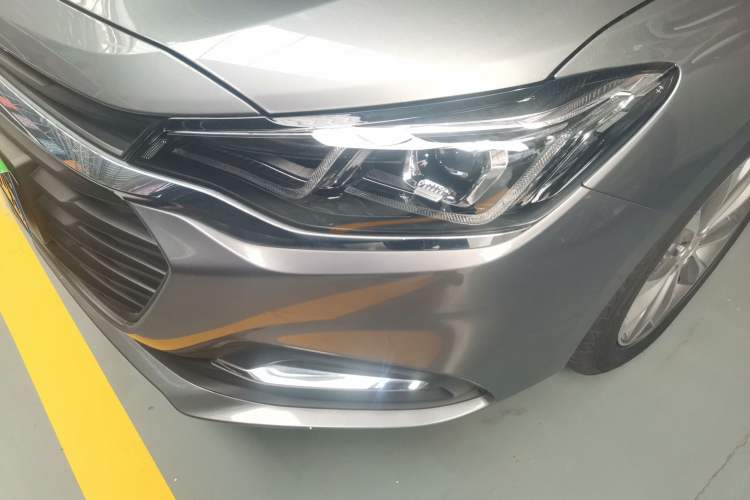 Used Chevrolet Monza 2022 320 Automatic Enjoyment Sunroof Version Left Front Headlight
