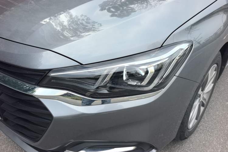 Used Chevrolet Monza 2022 320 Automatic Enjoyment Sunroof Version Left Front Headlight