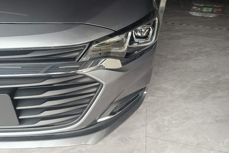 Used Chevrolet Monza 2022 320 Automatic Enjoyment Sunroof Version Left Front Headlight