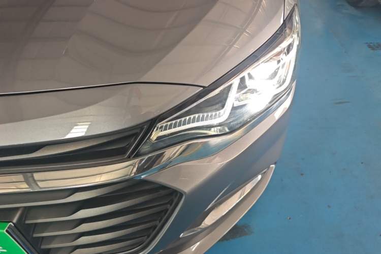 Used Chevrolet Monza 2022 320 Automatic Enjoyment Sunroof Version Left Front Headlight
