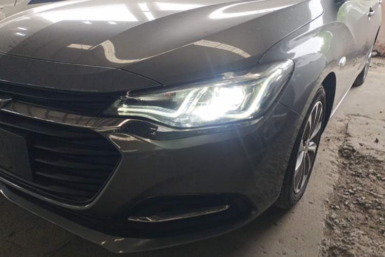Used Chevrolet Monza 2022 320 Automatic Enjoyment Sunroof Version Left Front Headlight