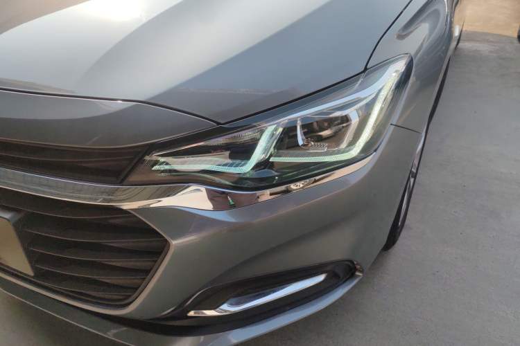 Used Chevrolet Monza 2022 320 Automatic Enjoyment Sunroof Version Left Front Headlight