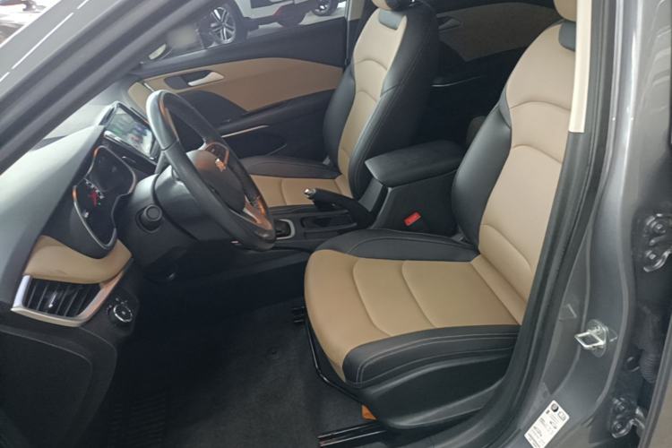 Used Chevrolet Monza 2022 320 Automatic Enjoyment Edition Left Front Seat