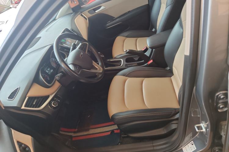 Used Chevrolet Monza 2022 320 Automatic Enjoyment Sunroof Version Left Front Seat