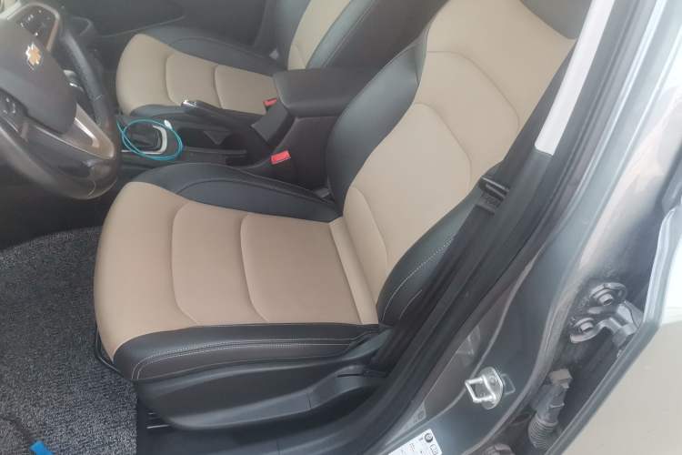 Used Chevrolet Monza 2022 320 Automatic Enjoyment Sunroof Version Left Front Seat
