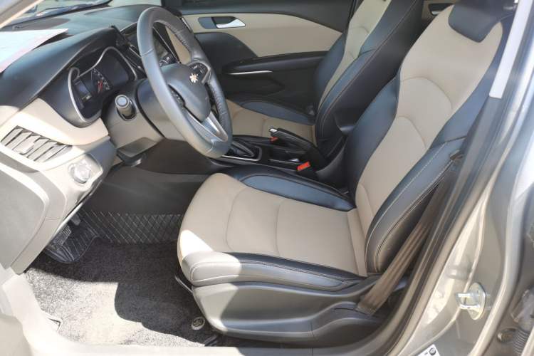 Used Chevrolet Monza 2022 320 Automatic Enjoyment Sunroof Version Left Front Seat