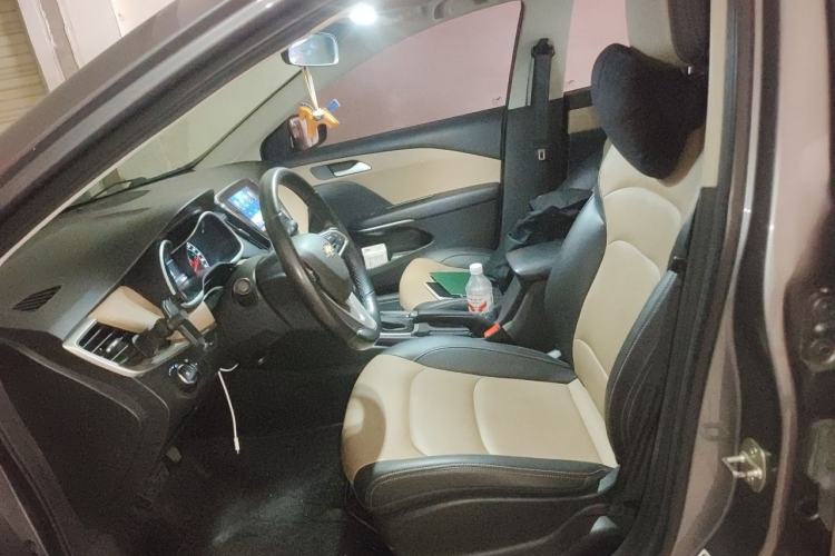 Used Chevrolet Monza 2022 320 Automatic Enjoyment Sunroof Version Left Front Seat