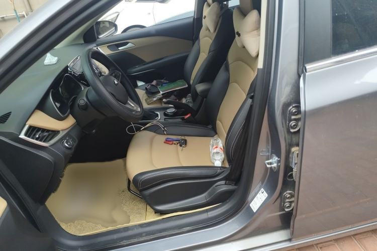 Used Chevrolet Monza 2022 320 Automatic Enjoyment Edition Left Front Seat