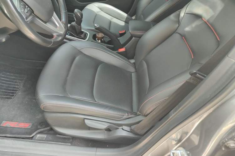 Used Chevrolet Monza 2022 Light Hybrid RS 330T Automatic Comfort Edition Left Front Seat