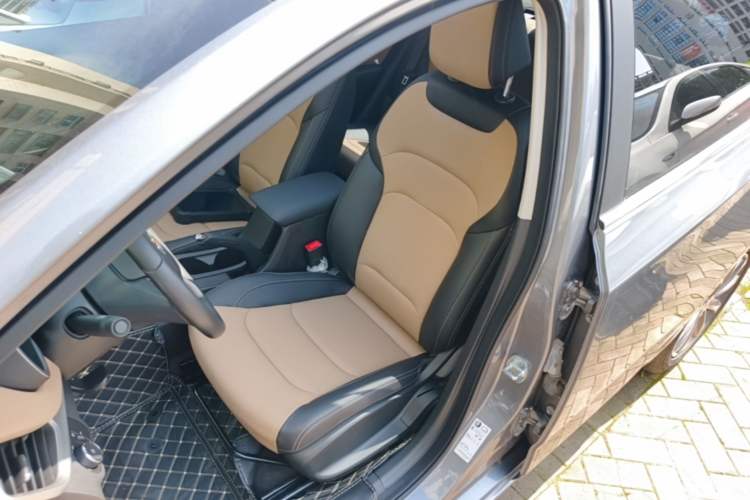 Used Chevrolet Monza 2022 320 Automatic Enjoyment Sunroof Version Left Front Seat