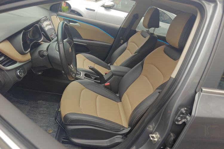 Used Chevrolet Monza 2022 320 Automatic Enjoyment Sunroof Version Left Front Seat