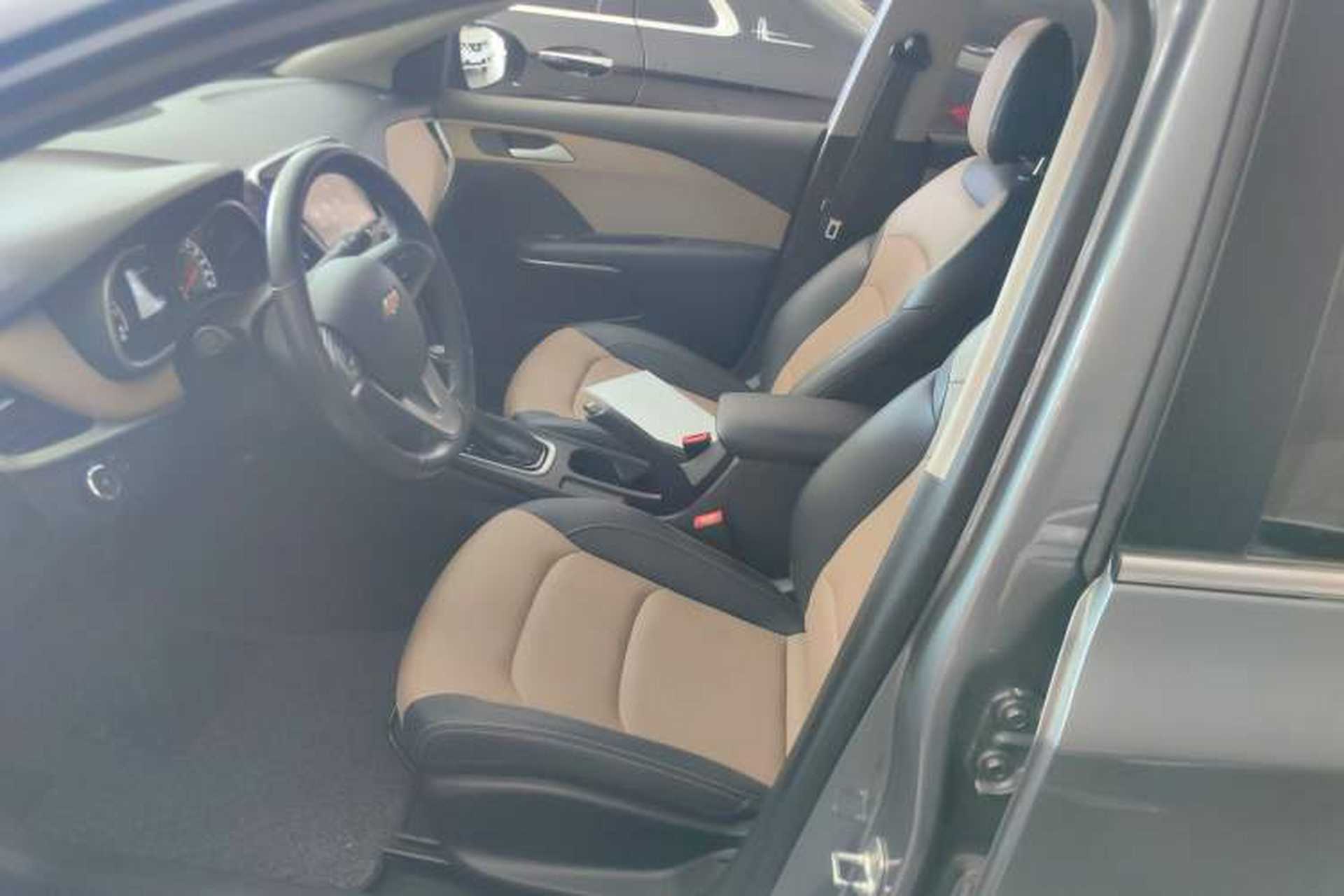 Used Chevrolet Monza 2022 320 Automatic Enjoyment Edition Left Front Seat