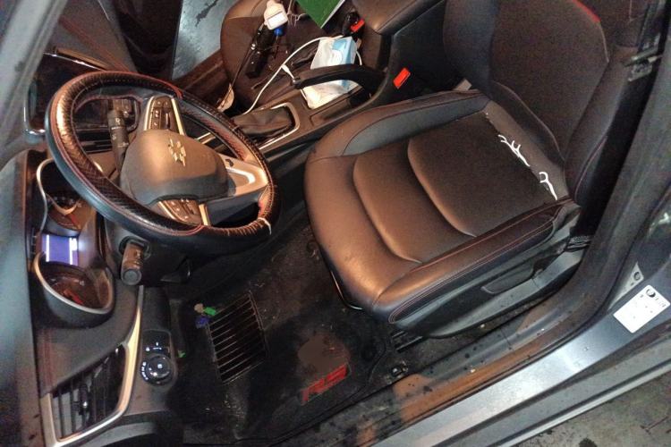 Used Chevrolet Monza 2022 Light Hybrid RS 330T Automatic Comfort Edition Left Front Seat