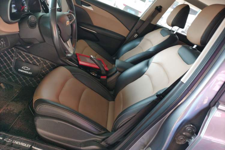 Used Chevrolet Monza 2022 320 Automatic Enjoyment Sunroof Version Left Front Seat