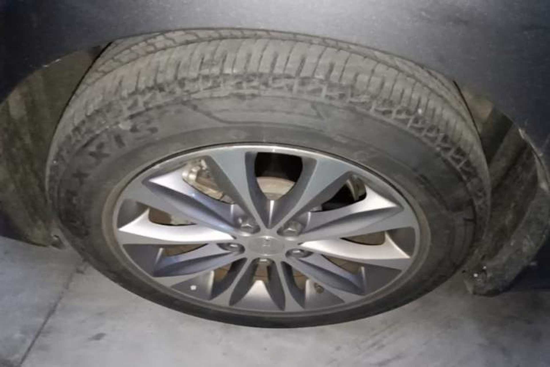 Used Chevrolet Monza 2022 320 Automatic Enjoyment Sunroof Version Left Front Wheel Hub
