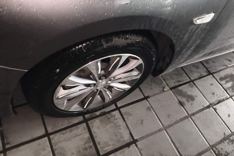 Used Chevrolet Monza 2022 320 Automatic Enjoyment Sunroof Version Left Front Wheel Hub