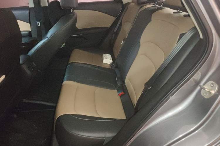 Used Chevrolet Monza 2022 320 Automatic Enjoyment Sunroof Version Left Rear Seat
