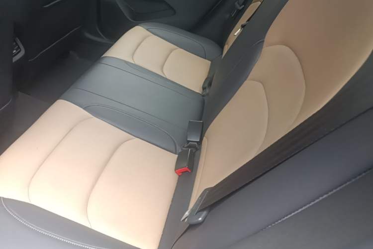 Used Chevrolet Monza 2022 320 Automatic Enjoyment Sunroof Version Left Rear Seat