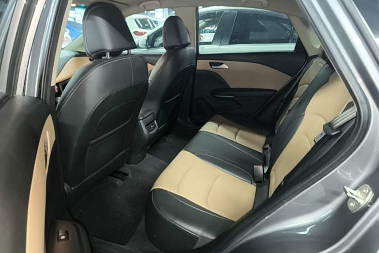 Used Chevrolet Monza 2022 320 Automatic Enjoyment Sunroof Version Left Rear Seat