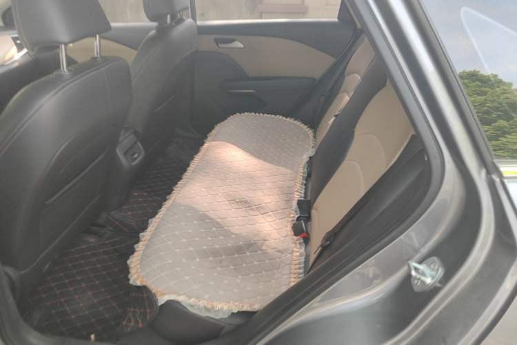 Used Chevrolet Monza 2022 320 Automatic Enjoyment Edition Left Rear Seat