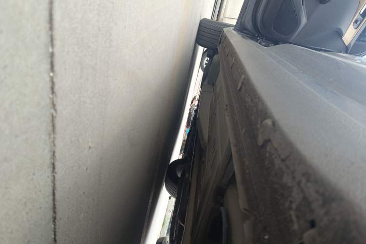 Used Chevrolet Monza 2022 320 Automatic Enjoyment Edition Left Side Sill
