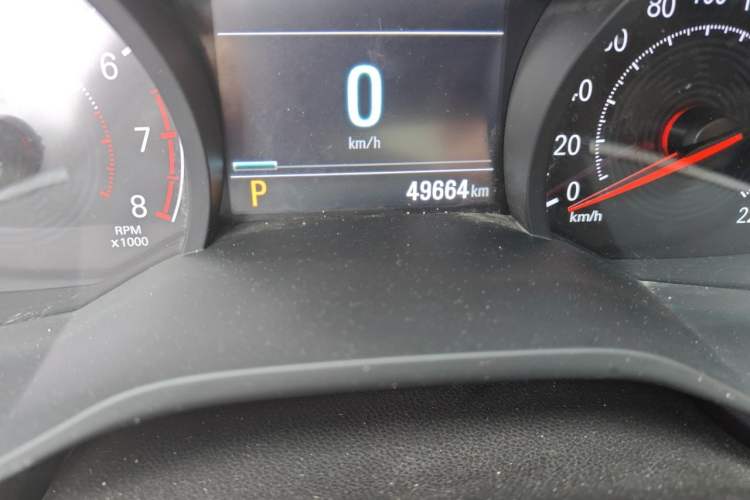 Used Chevrolet Monza 2022 320 Automatic Enjoyment Sunroof Version Odometer Close Up
