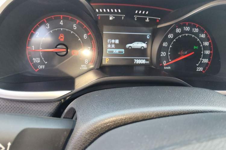 Used Chevrolet Monza 2022 Light Hybrid RS 330T Automatic Comfort Edition Odometer Close Up