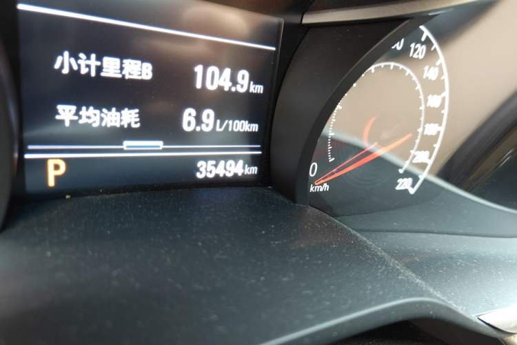 Used Chevrolet Monza 2022 320 Automatic Enjoyment Edition Odometer Close Up