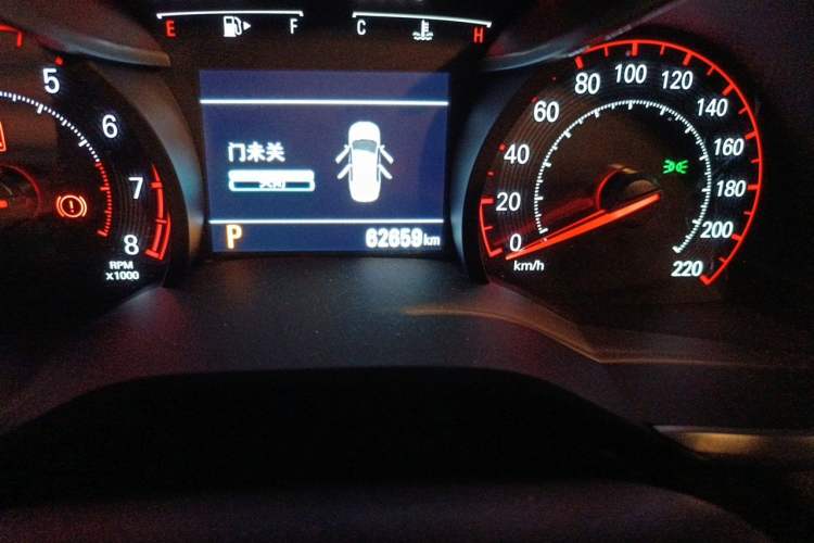 Used Chevrolet Monza 2022 Light Hybrid RS 330T Automatic Comfort Edition Odometer Close Up