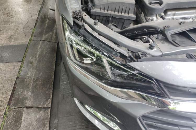 Used Chevrolet Monza 2022 320 Automatic Enjoyment Sunroof Version Right Front Headlight