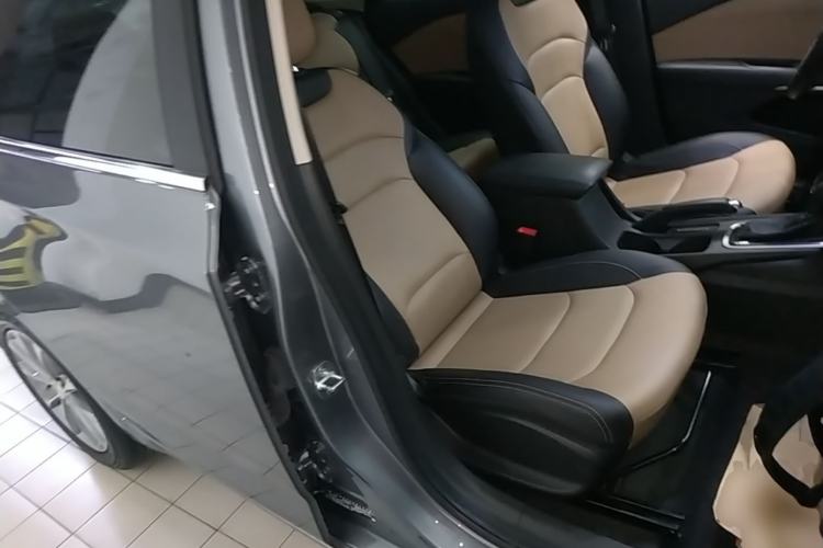 Used Chevrolet Monza 2022 320 Automatic Enjoyment Sunroof Version Right Front Seat