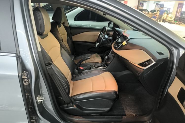Used Chevrolet Monza 2022 320 Automatic Enjoyment Sunroof Version Right Front Seat