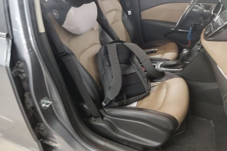 Used Chevrolet Monza 2022 320 Automatic Enjoyment Sunroof Version Right Front Seat