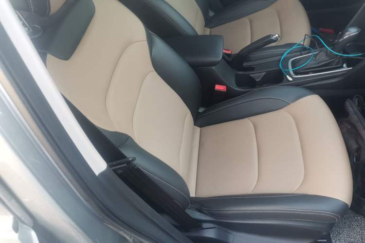 Used Chevrolet Monza 2022 320 Automatic Enjoyment Sunroof Version Right Front Seat