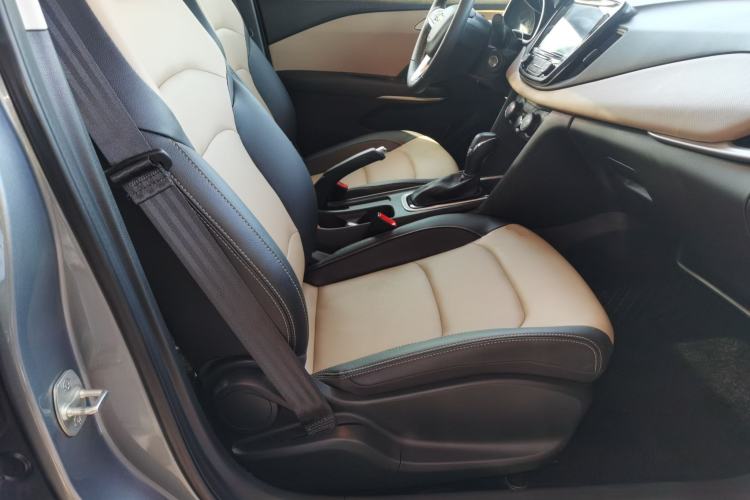 Used Chevrolet Monza 2022 320 Automatic Enjoyment Sunroof Version Right Front Seat