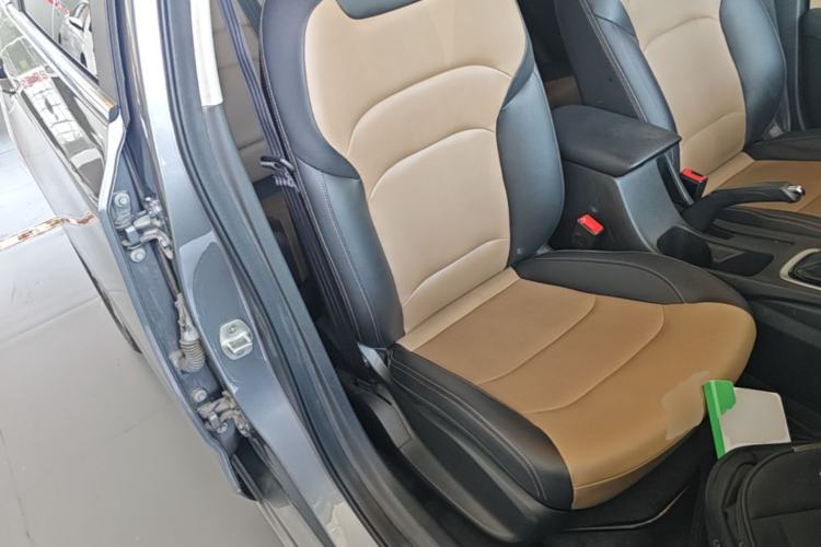 Used Chevrolet Monza 2022 320 Automatic Enjoyment Sunroof Version Right Front Seat
