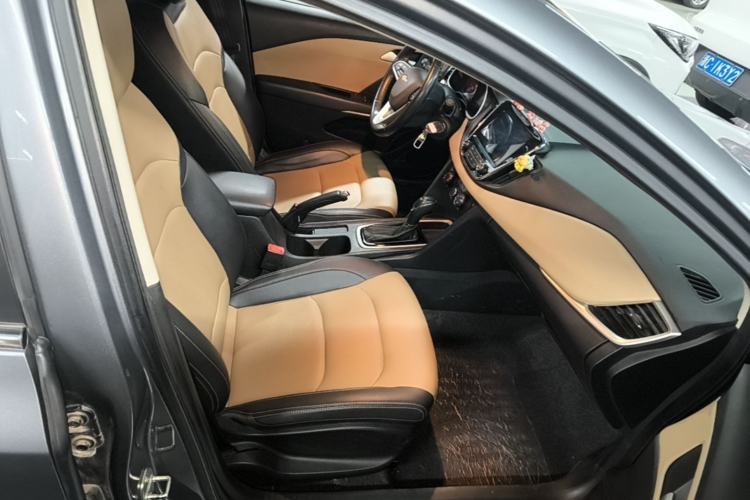 Used Chevrolet Monza 2022 320 Automatic Enjoyment Sunroof Version Right Front Seat