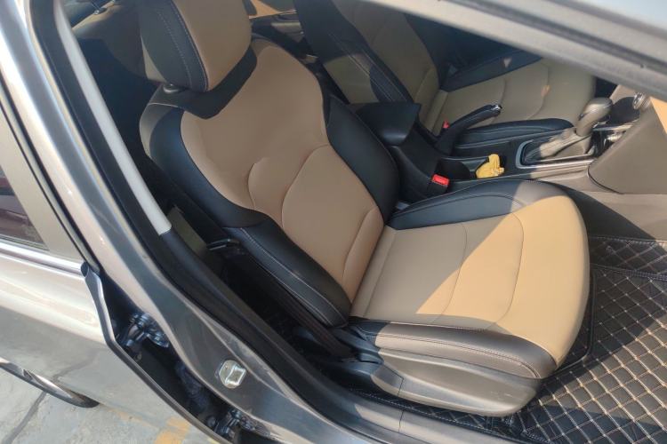 Used Chevrolet Monza 2022 320 Automatic Enjoyment Sunroof Version Right Front Seat