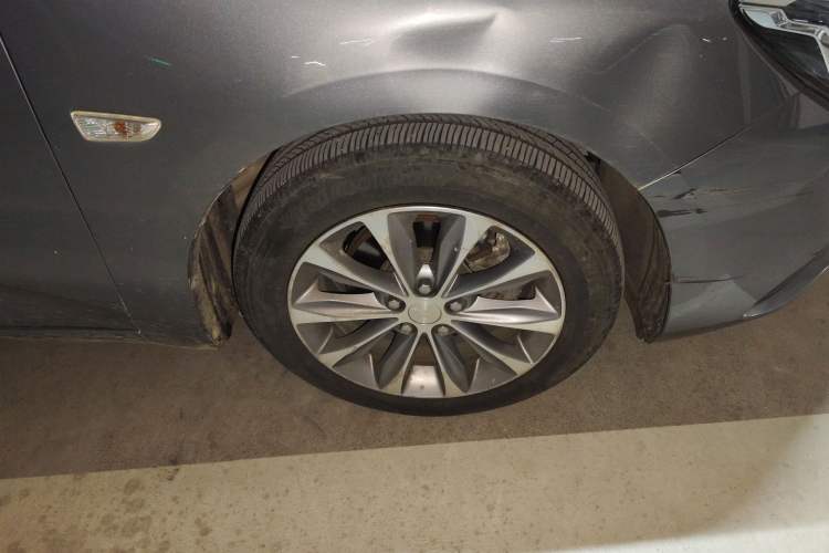 Used Chevrolet Monza 2022 320 Automatic Enjoyment Sunroof Version Right Front Wheel Hub
