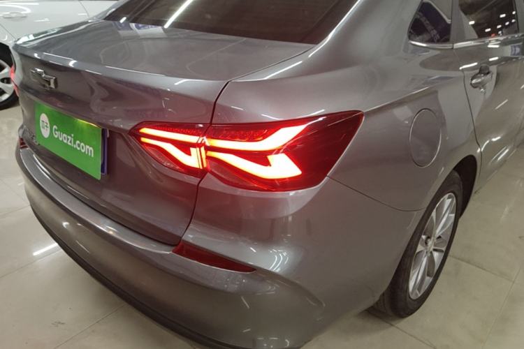 Used Chevrolet Monza 2022 320 Automatic Enjoyment Sunroof Version Right Rear Taillight
