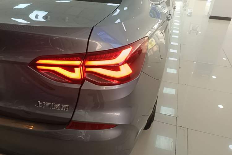 Used Chevrolet Monza 2022 320 Automatic Enjoyment Sunroof Version Right Rear Taillight