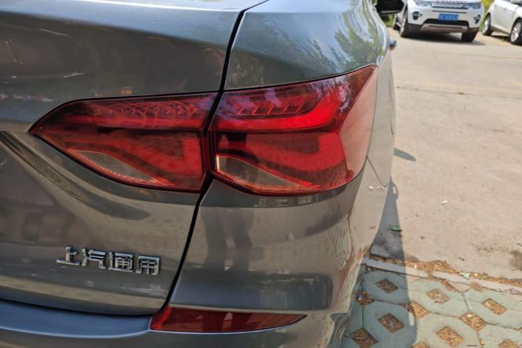 Used Chevrolet Monza 2022 320 Automatic Enjoyment Sunroof Version Right Rear Taillight