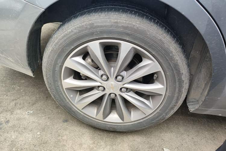 Used Chevrolet Monza 2022 320 Automatic Enjoyment Edition Right Rear Wheel Hub