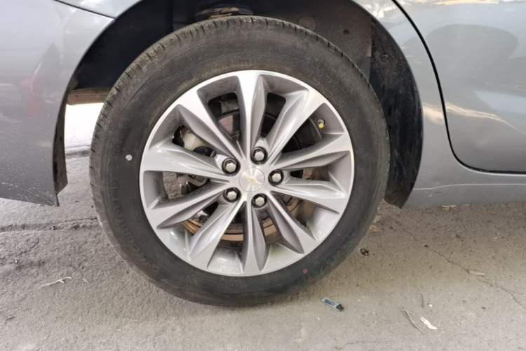 Used Chevrolet Monza 2022 320 Automatic Enjoyment Edition Right Rear Wheel Hub