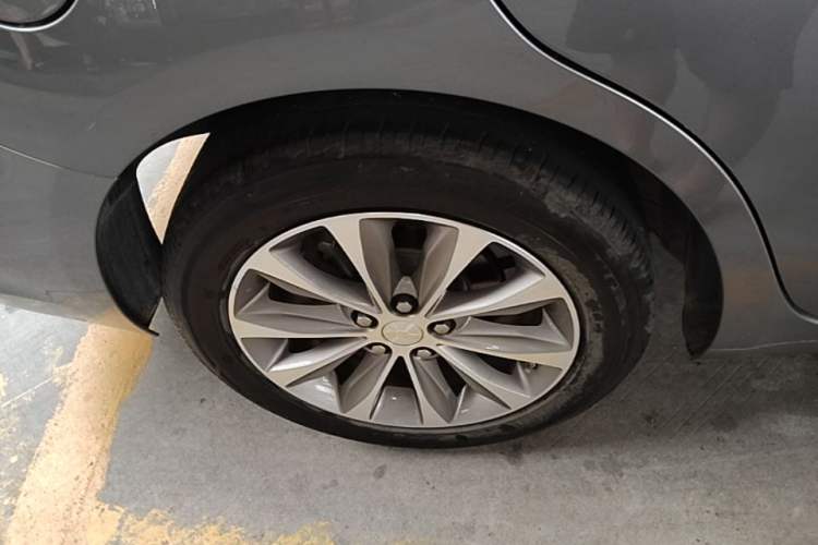 Used Chevrolet Monza 2022 320 Automatic Enjoyment Edition Right Rear Wheel Hub