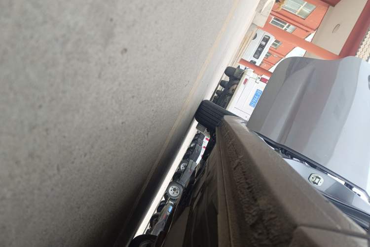 Used Chevrolet Monza 2022 320 Automatic Enjoyment Edition Right Side Sill