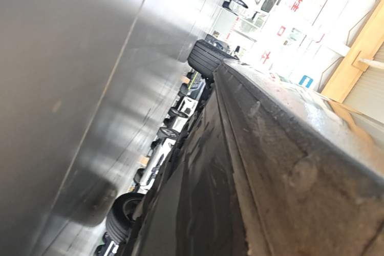 Used Chevrolet Monza 2022 320 Automatic Enjoyment Sunroof Version Right Side Sill